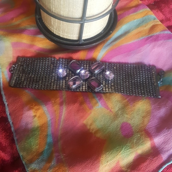 Metal mesh and purple Jewel statement bracelet - Picture 2 of 5